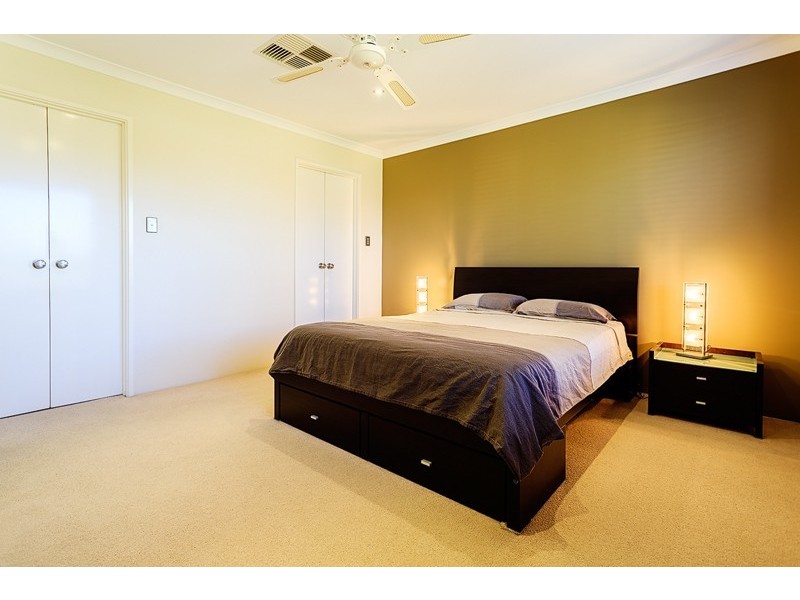 124 Dumbarton Road, Canning Vale WA 6155