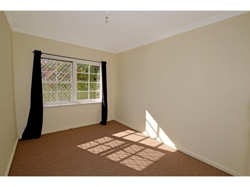 129 Nicholson Road, Lynwood WA 6147