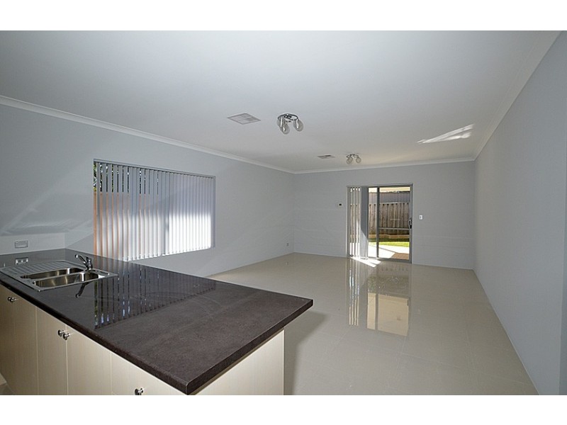 18A Hicks Road, Kelmscott WA 6111