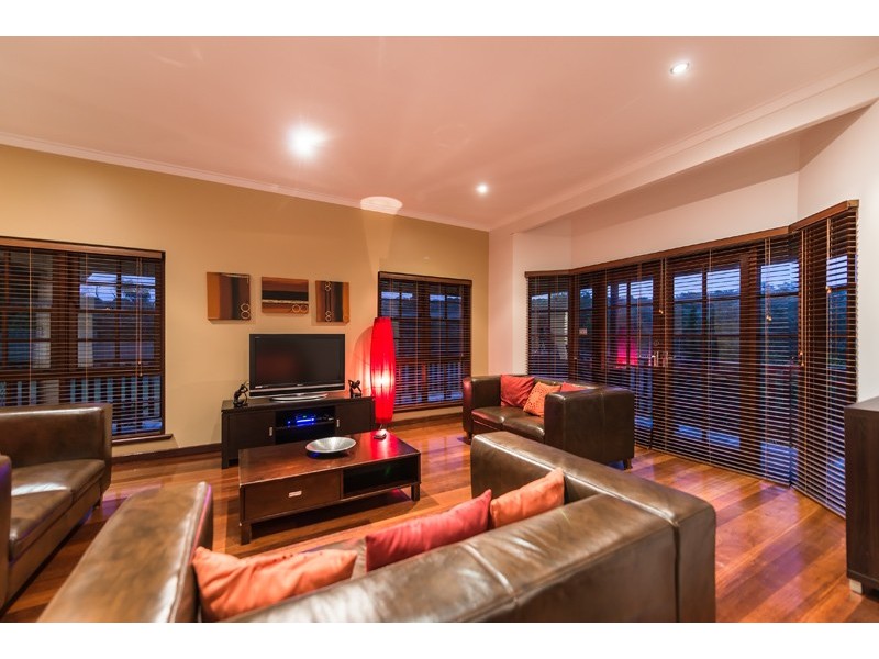 10 Jade Court, Singleton WA 6175