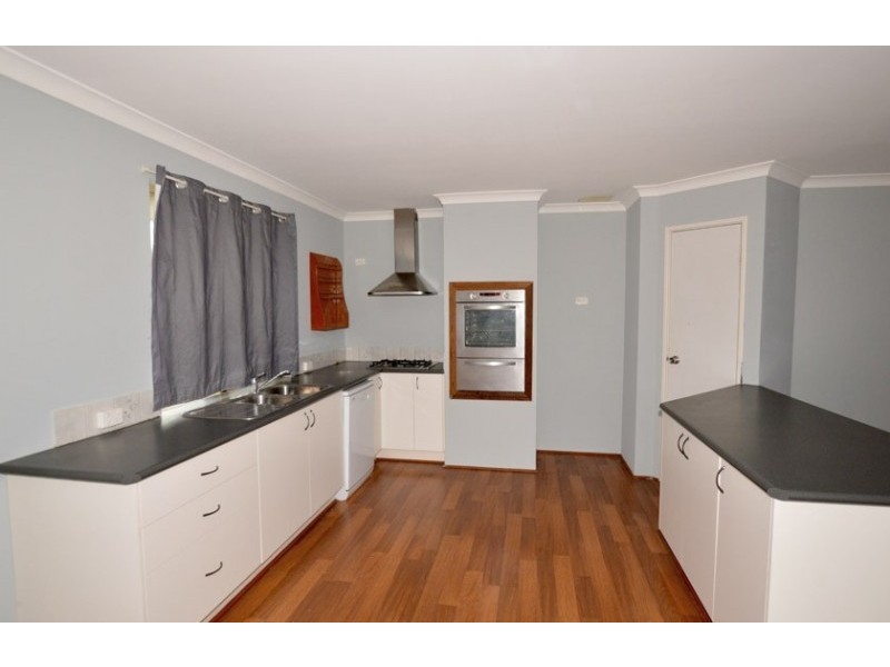 5 Parilla Court, Greenfields WA 6210