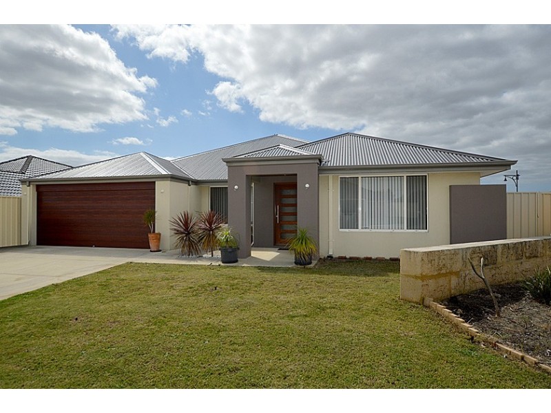 1 Emmet Parkway, Canning Vale WA 6155