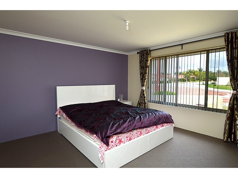 1 Emmet Parkway, Canning Vale WA 6155