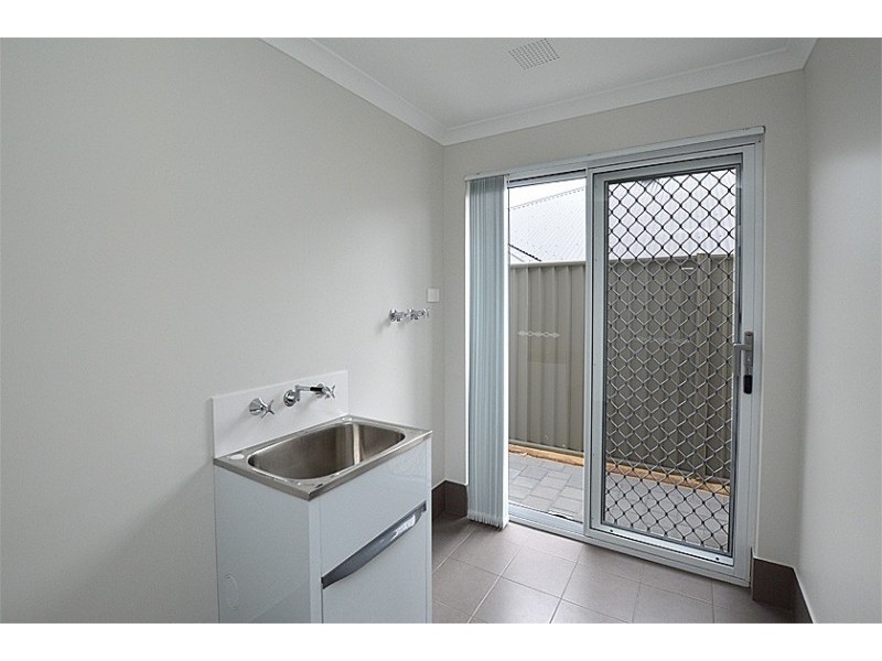 58 Tiliqua Crescent, Wandi WA 6167