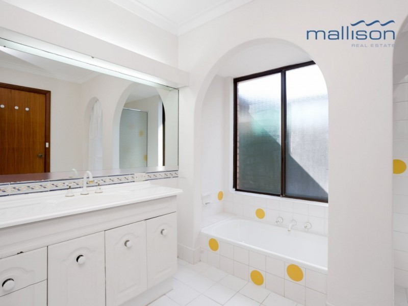 31 Findlay Road, Leeming WA 6149