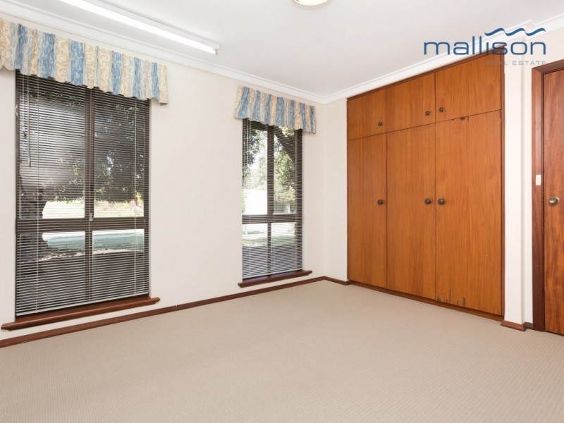 31 Findlay Road, Leeming WA 6149