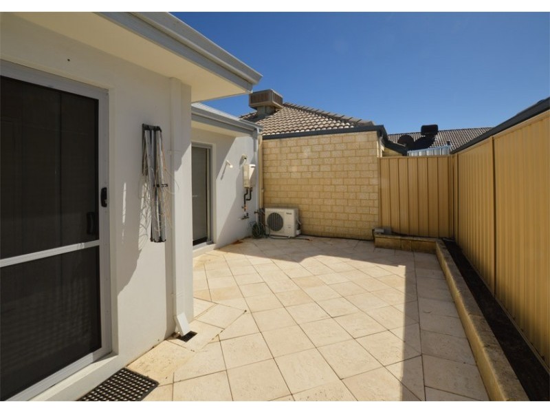 9 Tarn Drive, Canning Vale WA 6155