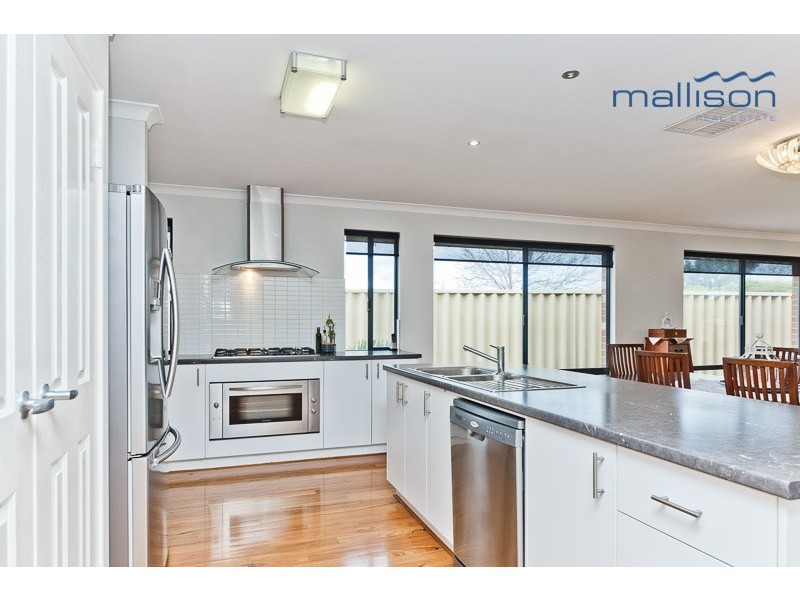 2 Crested Turn, Harrisdale WA 6112