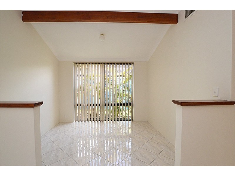 2 Cavenagh Court, Beckenham WA 6107