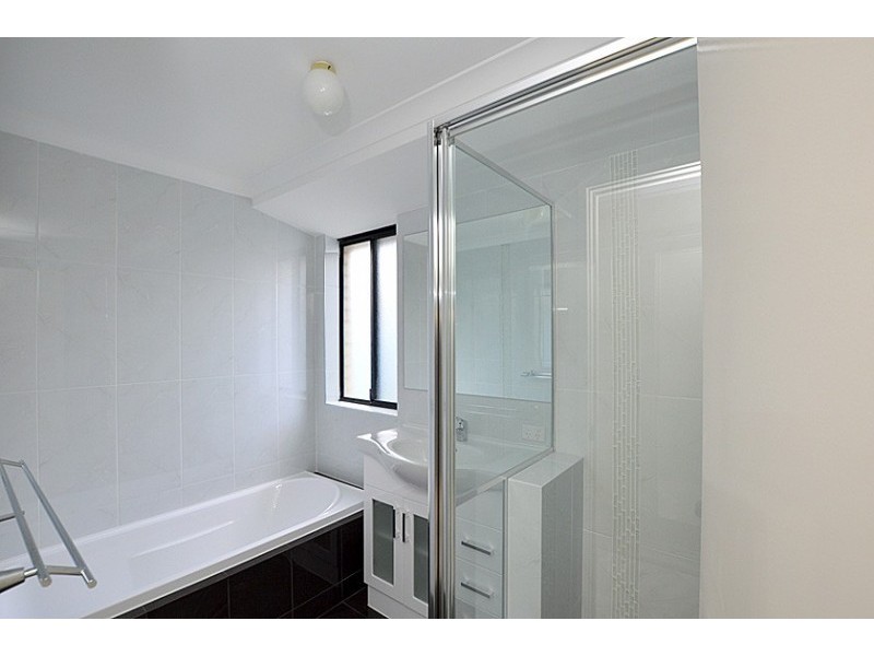 2 Cavenagh Court, Beckenham WA 6107