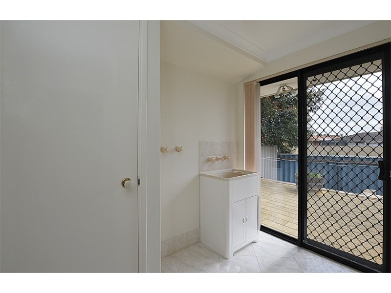 2 Cavenagh Court, Beckenham WA 6107