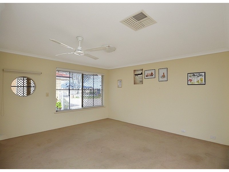 B/72 Towncentre Drive, Thornlie WA 6108