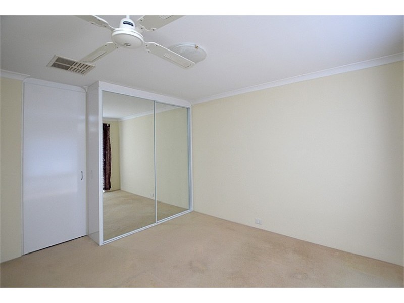B/72 Towncentre Drive, Thornlie WA 6108