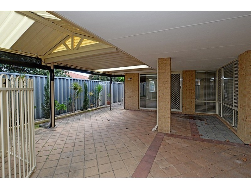 B/72 Towncentre Drive, Thornlie WA 6108