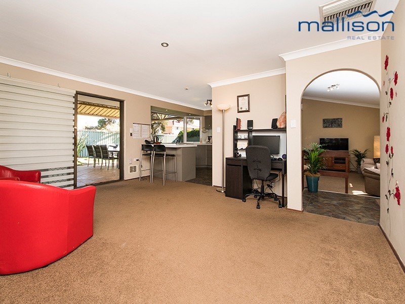 4/16 Miller Place, Booragoon WA 6154