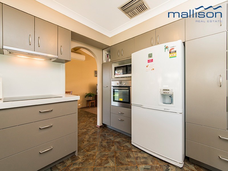 4/16 Miller Place, Booragoon WA 6154