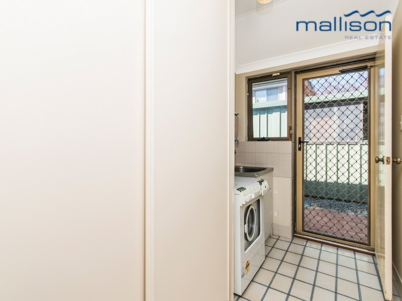 4/16 Miller Place, Booragoon WA 6154