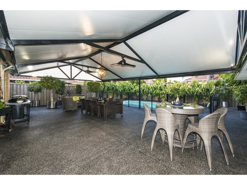 22 Central Park Avenue, Canning Vale WA 6155