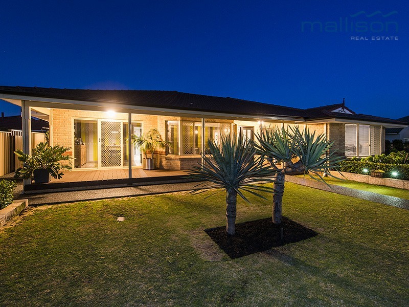 22 Central Park Avenue, Canning Vale WA 6155