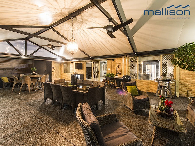 22 Central Park Avenue, Canning Vale WA 6155