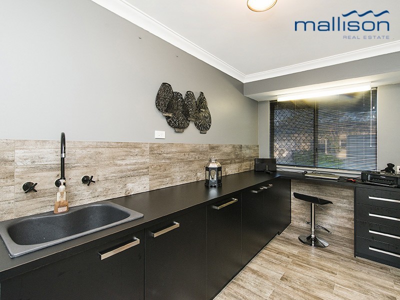 22 Central Park Avenue, Canning Vale WA 6155