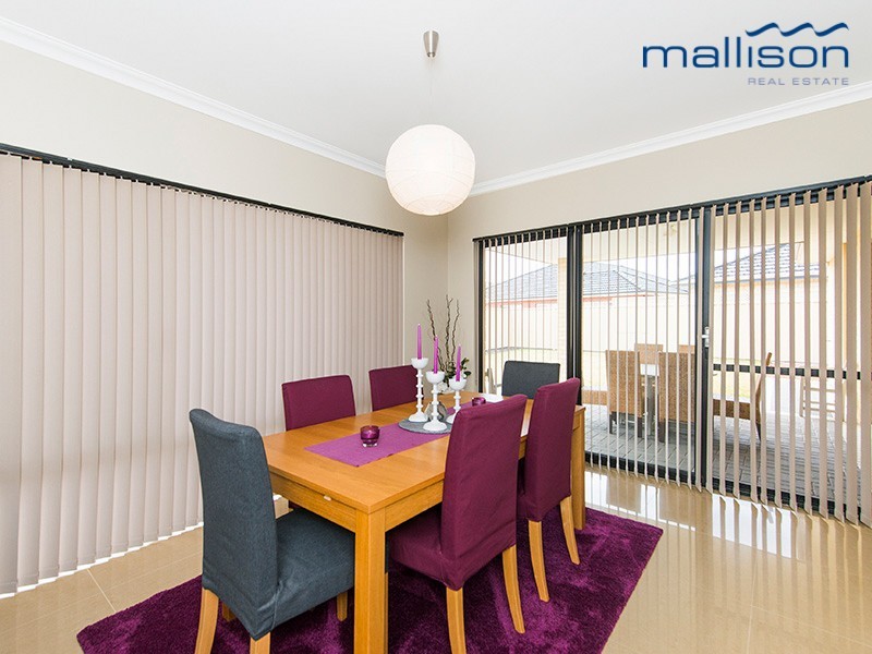 11 Cunningham Street, Canning Vale WA 6155