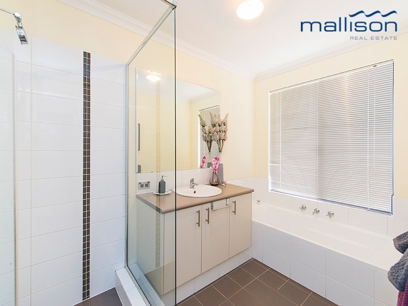 11 Cunningham Street, Canning Vale WA 6155