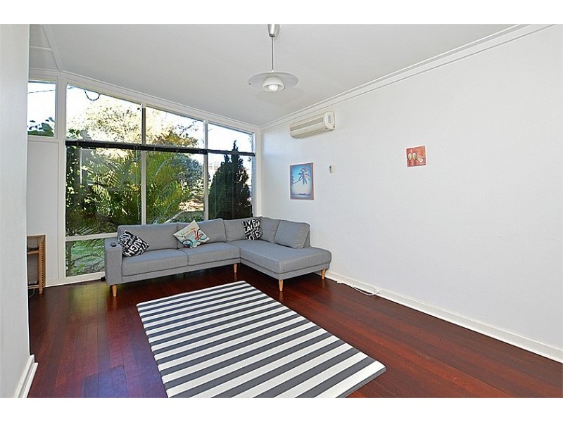 64 Mulligan Way, Orelia WA 6167