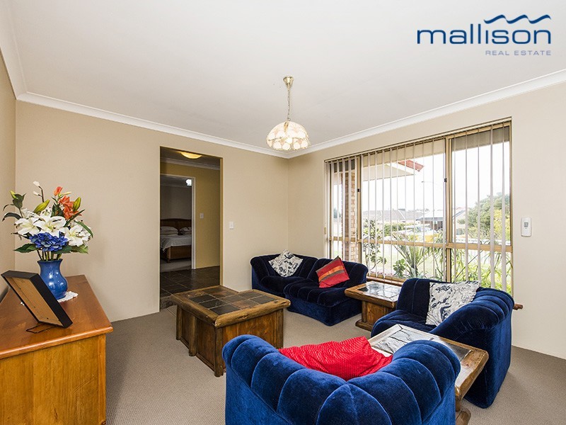 16 Westgate Court, Leeming WA 6149