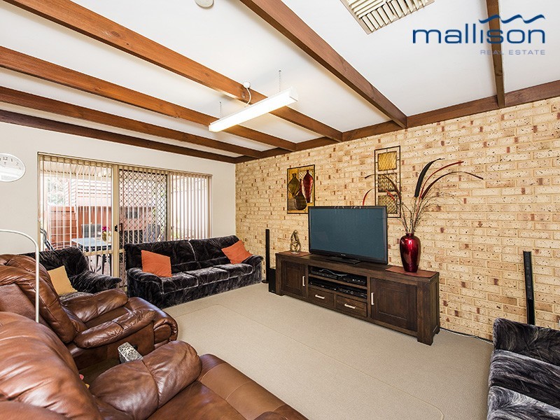 16 Westgate Court, Leeming WA 6149