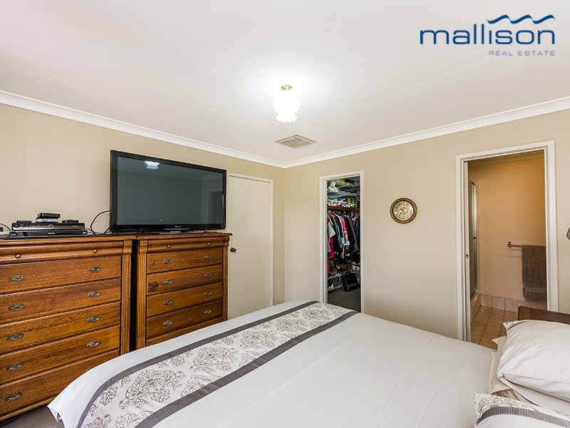 16 Westgate Court, Leeming WA 6149