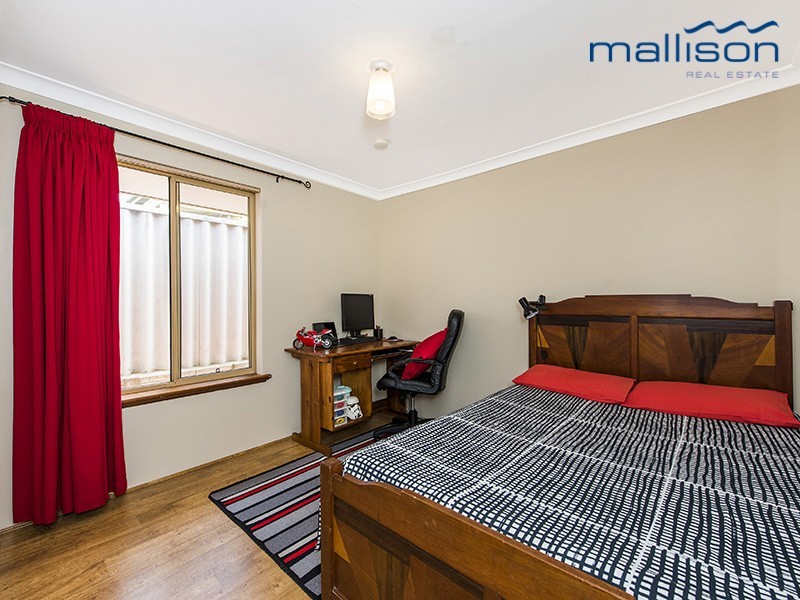 16 Westgate Court, Leeming WA 6149