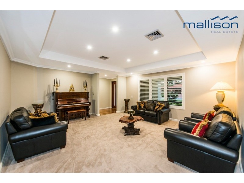 9 Walliabup Way, Bibra Lake WA 6163