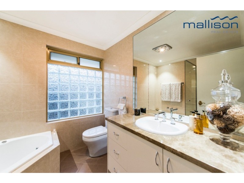 9 Walliabup Way, Bibra Lake WA 6163