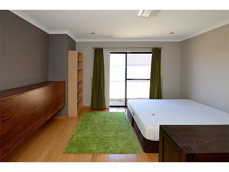 128 Daly Street, Belmont WA 6104