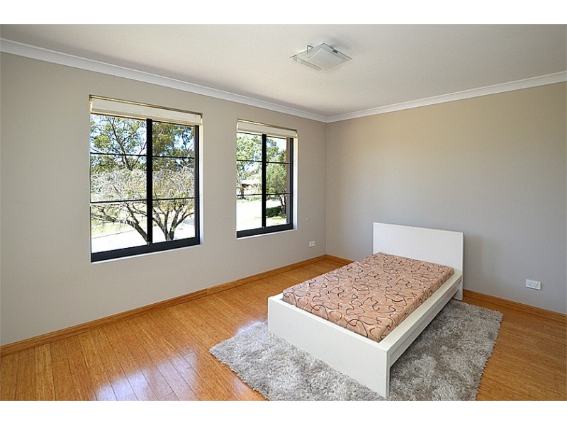 128 Daly Street, Belmont WA 6104