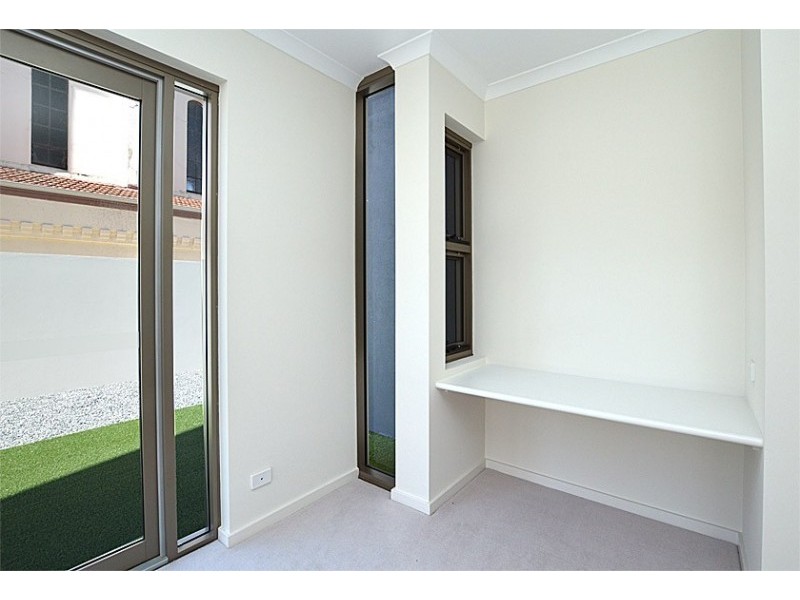 9/15 Leonard Street, Victoria Park WA 6100