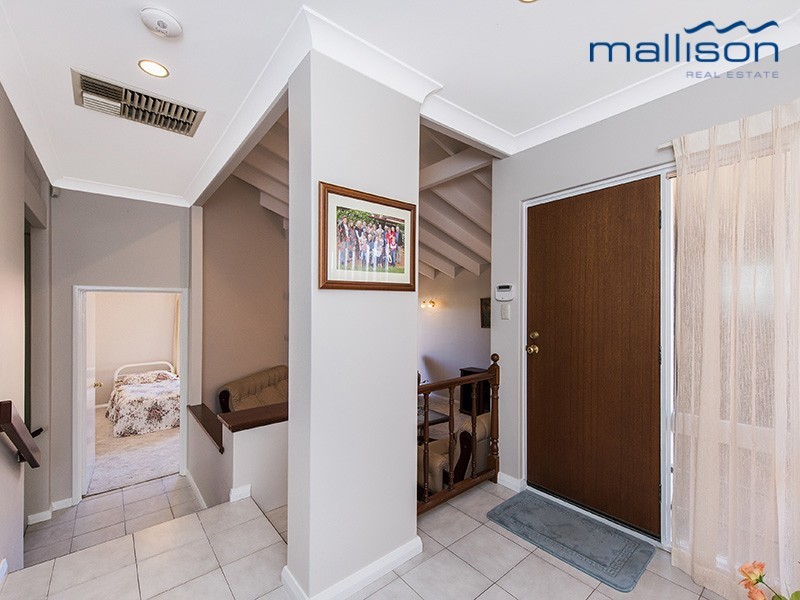 11 Blaize Close, Leeming WA 6149