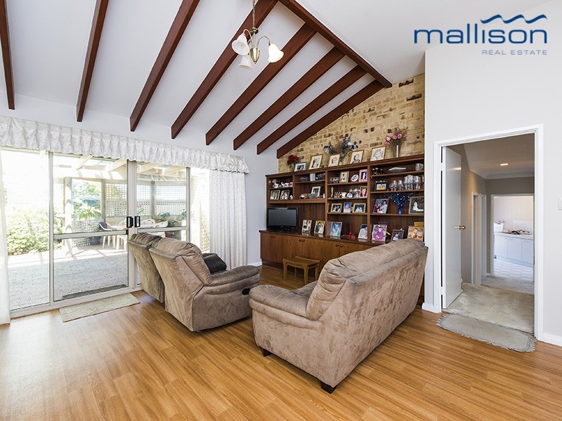 11 Blaize Close, Leeming WA 6149