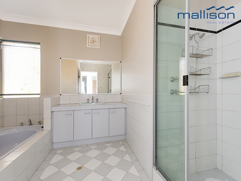 11 Blaize Close, Leeming WA 6149