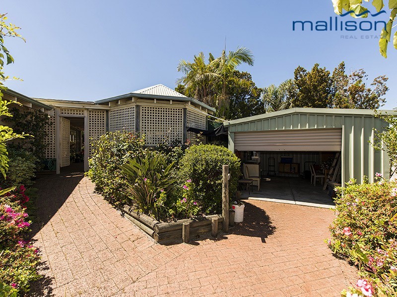 11 Blaize Close, Leeming WA 6149