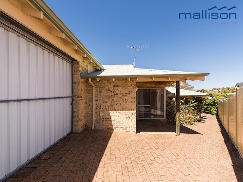 11 Blaize Close, Leeming WA 6149