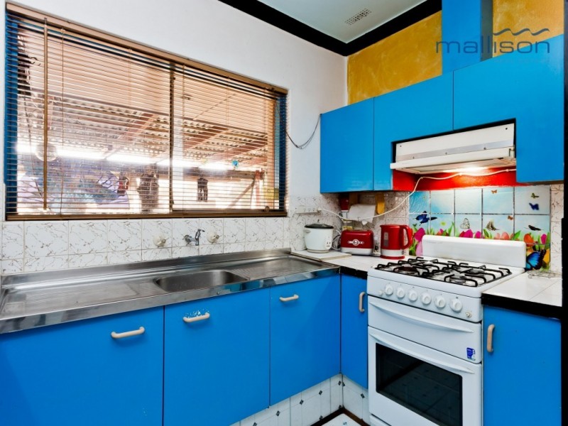 45 Hughenden Drive, Thornlie WA 6108