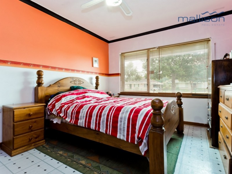 45 Hughenden Drive, Thornlie WA 6108