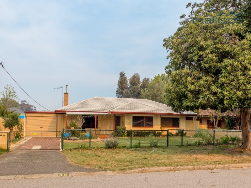 45 Hughenden Drive, Thornlie WA 6108