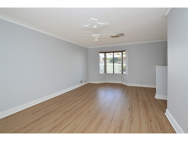 22 Ranford Street, Kelmscott WA 6111