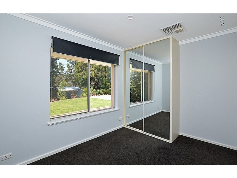 22 Ranford Street, Kelmscott WA 6111