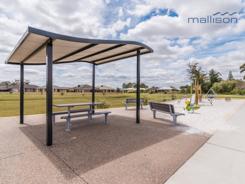 6 Atkinson Way, Canning Vale WA 6155