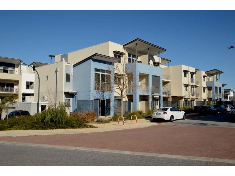 12/6 Ibera Way, Success WA 6164
