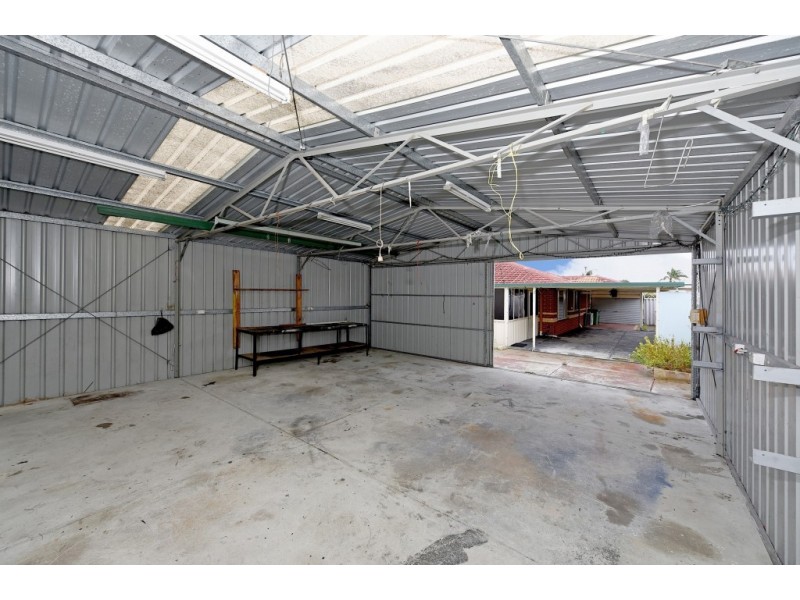 38 Charnley Gardens, Waikiki WA 6169